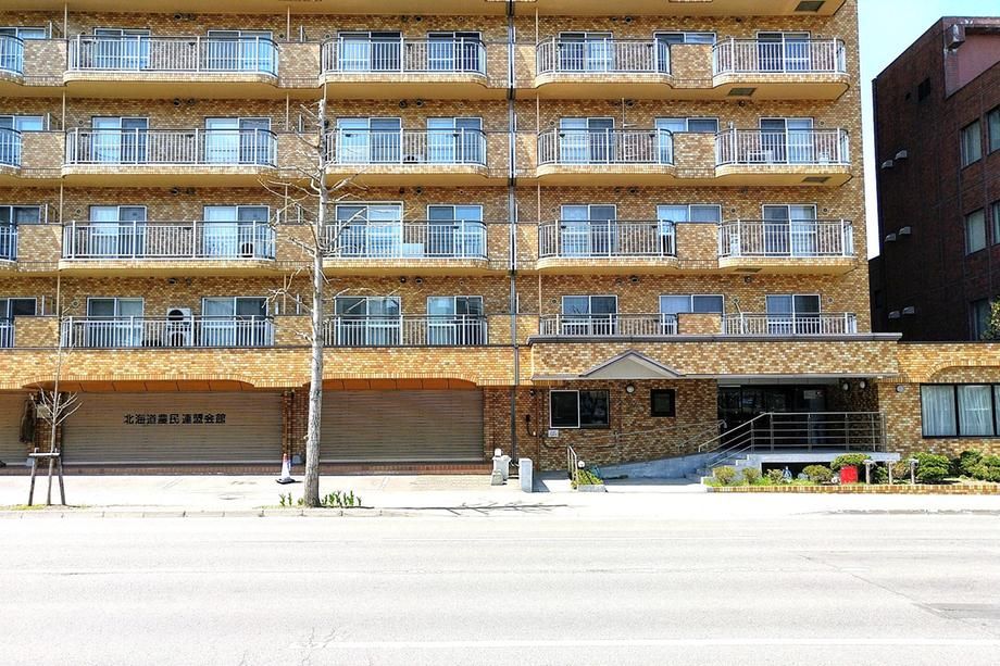 Renovated 3LDK Apartment 84.75m2 in Central Sapporo - Thumbnail 2