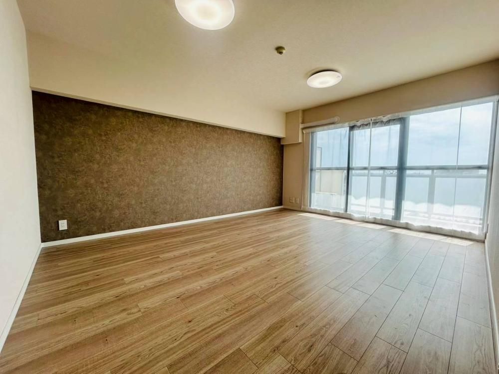 Renovated 3LDK Apartment in Yachiyo, Chiba for Sale - Thumbnail 4