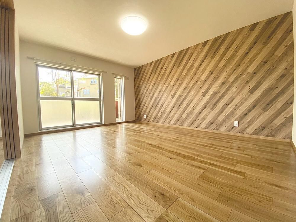 3LDK Renovated Apartment Near Kakiō Station in Kawasaki - Thumbnail 3