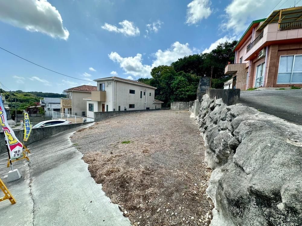 Residential Land for Sale in Kanegusuku, Itoman City, Okinawa - 245.42 sqm - Thumbnail 2