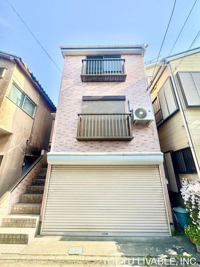 2LDK House for Sale in Edogawa City, Tokyo - Thumbnail 2