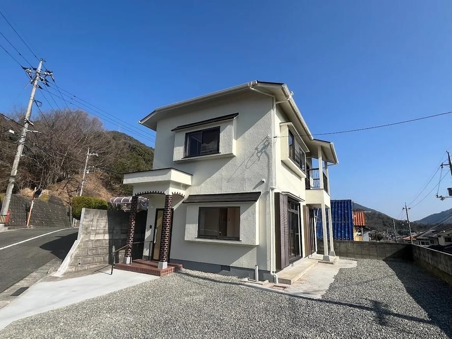 Renovated 3LDK House for Sale in Hiroshima's Aki Ward - Image 1