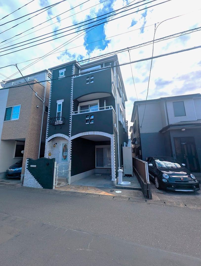 Renovated 3-Story House in Ebina, Kanagawa | 3LDK+S - Thumbnail 3