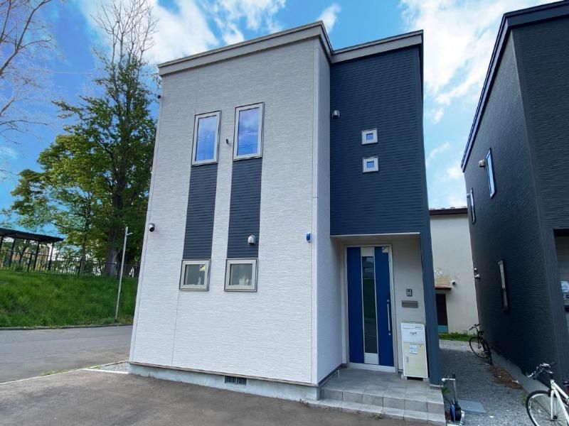 Modern 3LDK Detached House for Sale in Hakodate, Hokkaido - Image 1