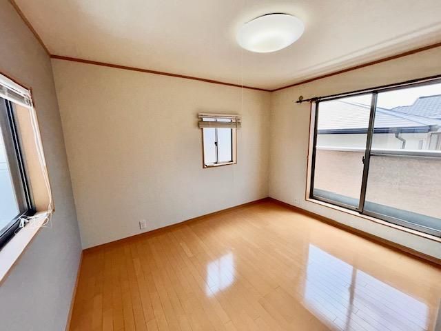 Renovated 3LDK House in Funabashi, Chiba for Sale - Thumbnail 3