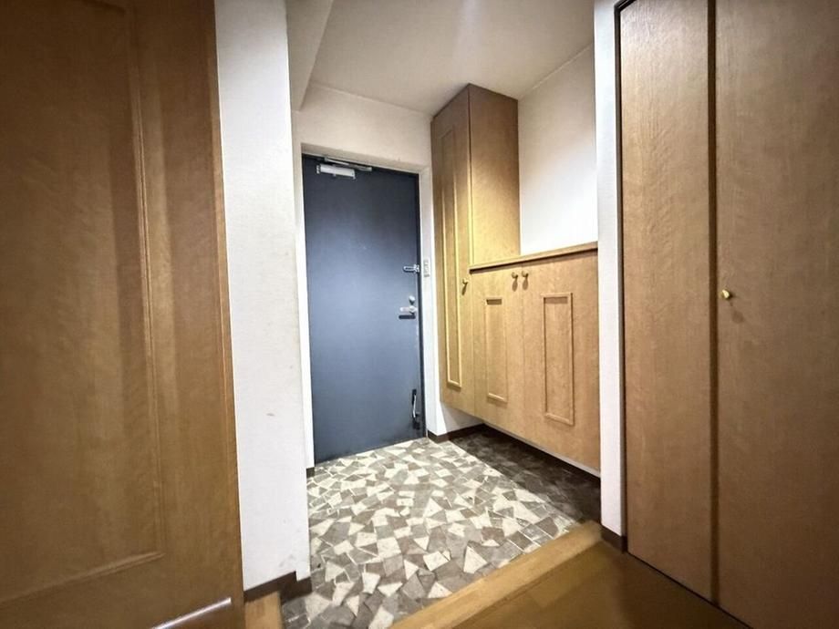 2LDK Apartment for Sale in Kiyota, Sapporo - 74m2 - Thumbnail 2