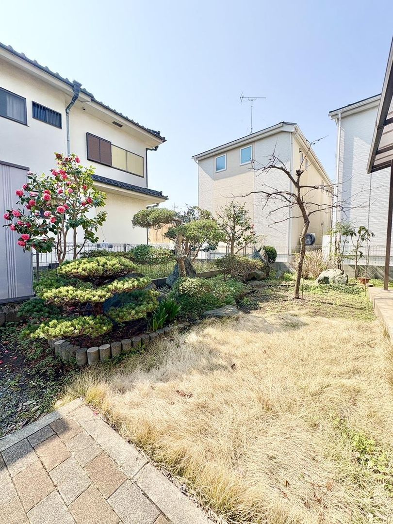 6LDK Detached House in Hamura, Tokyo with Parking for 4 Cars - Thumbnail 3