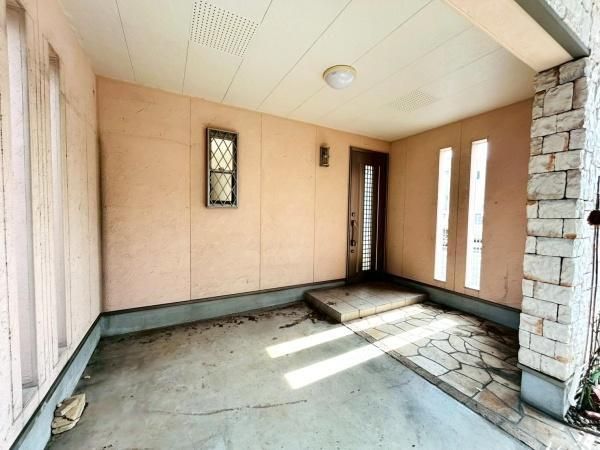 4LDK House with Sky Balcony for Sale in Settsu, Osaka - Thumbnail 3