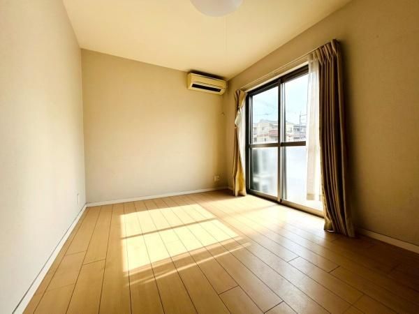 4LDK House with Sky Balcony for Sale in Settsu, Osaka - Thumbnail 4