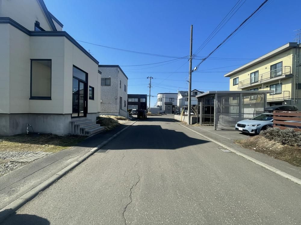 4LDK Used House in Ebetsu, Hokkaido - 13.9 Million Yen - Thumbnail 3