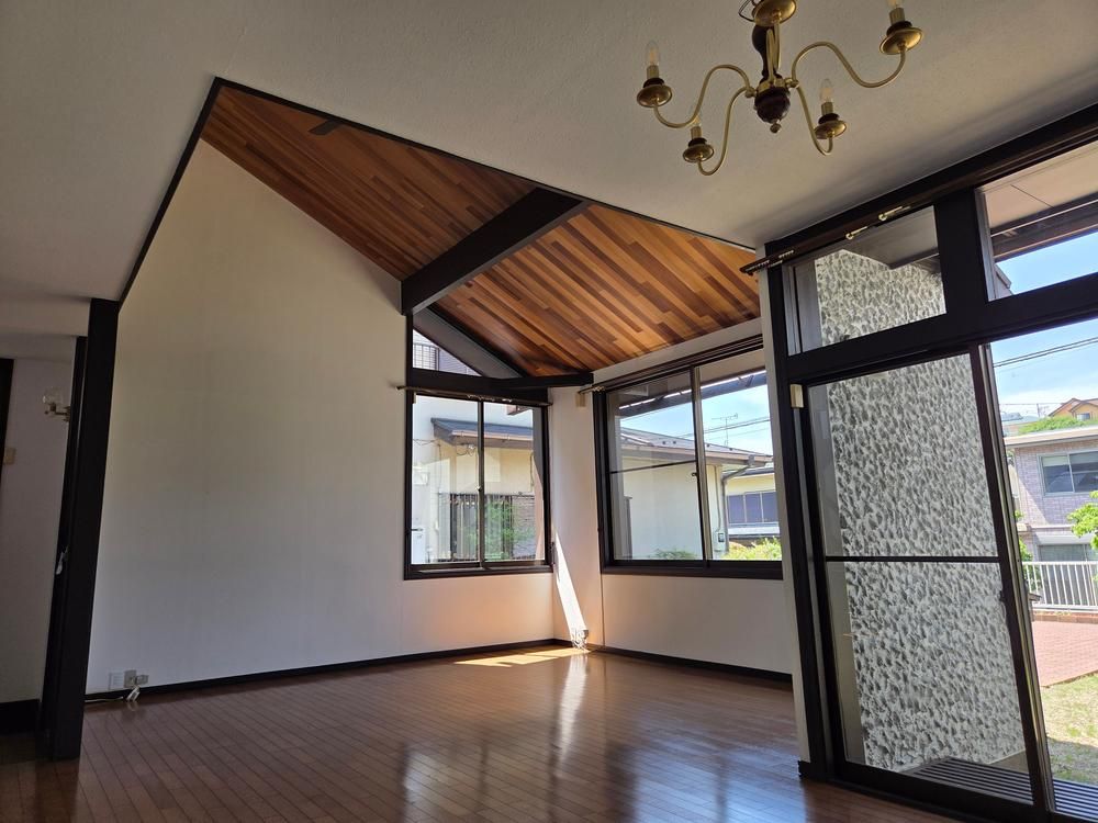 4LDK Detached House for Sale in Funabashi, Chiba with Garden - Thumbnail 2