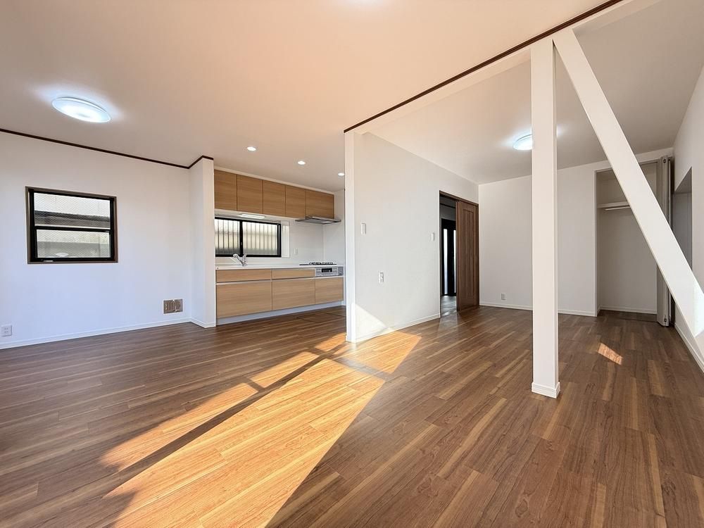 Renovated 3LDK House for Sale in Hachioji, Tokyo - Thumbnail 3