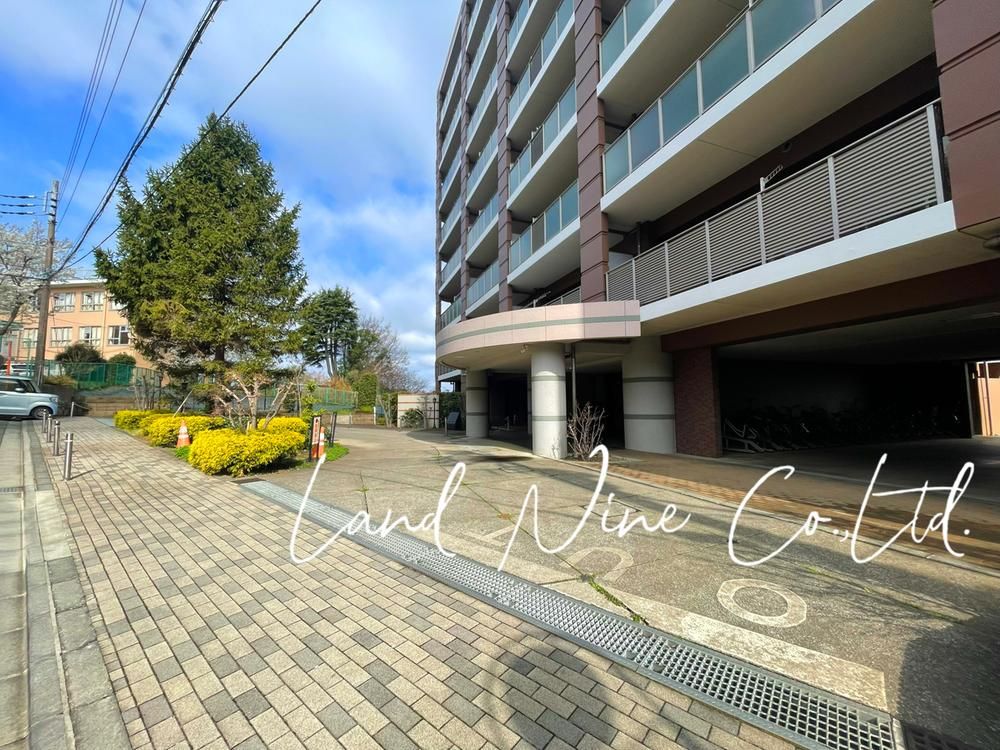 3LDK Renovated Apartment in Funabashi, Chiba Near Station - Thumbnail 2