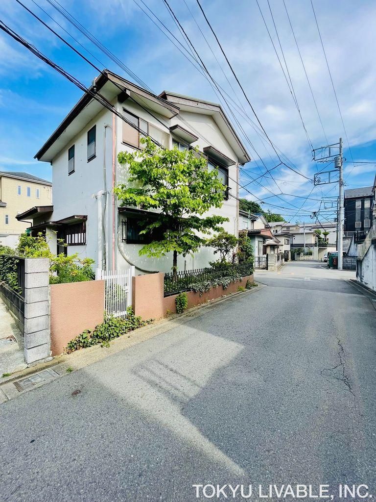 Land for Sale in Chogo, Fujisawa City - 199.92 sqm Corner Plot - Thumbnail 2