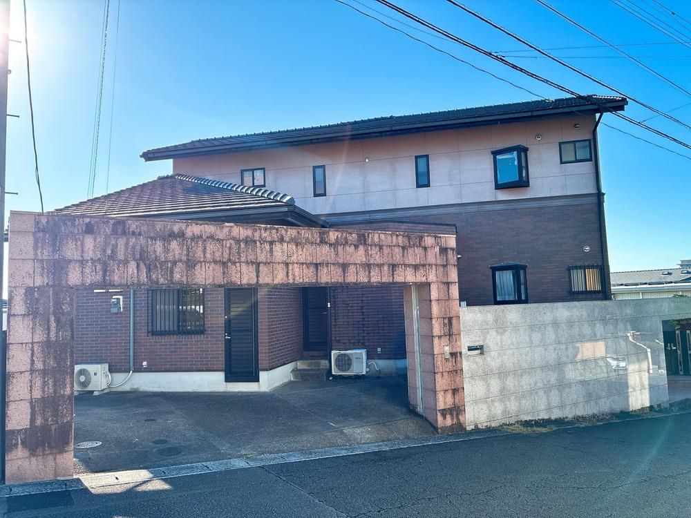 7LDK House for Sale in Komatsudai Higashi, Miyazaki City - 24.8M Yen - Thumbnail 2
