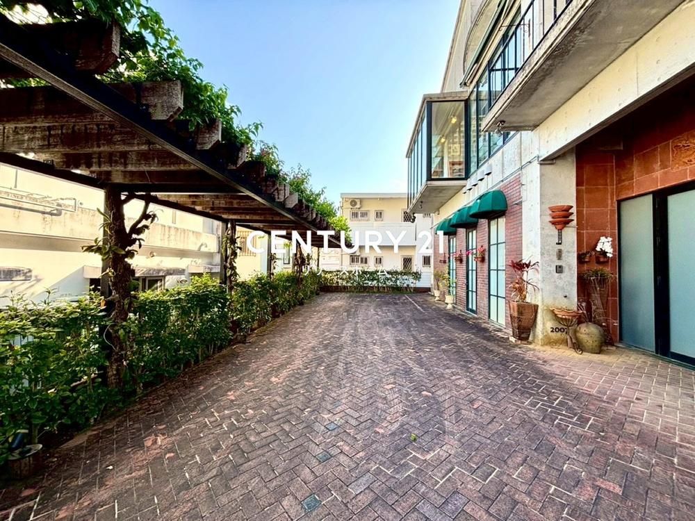 4LDK RC House with Garden in Omoromachi, Naha, Okinawa - Thumbnail 4