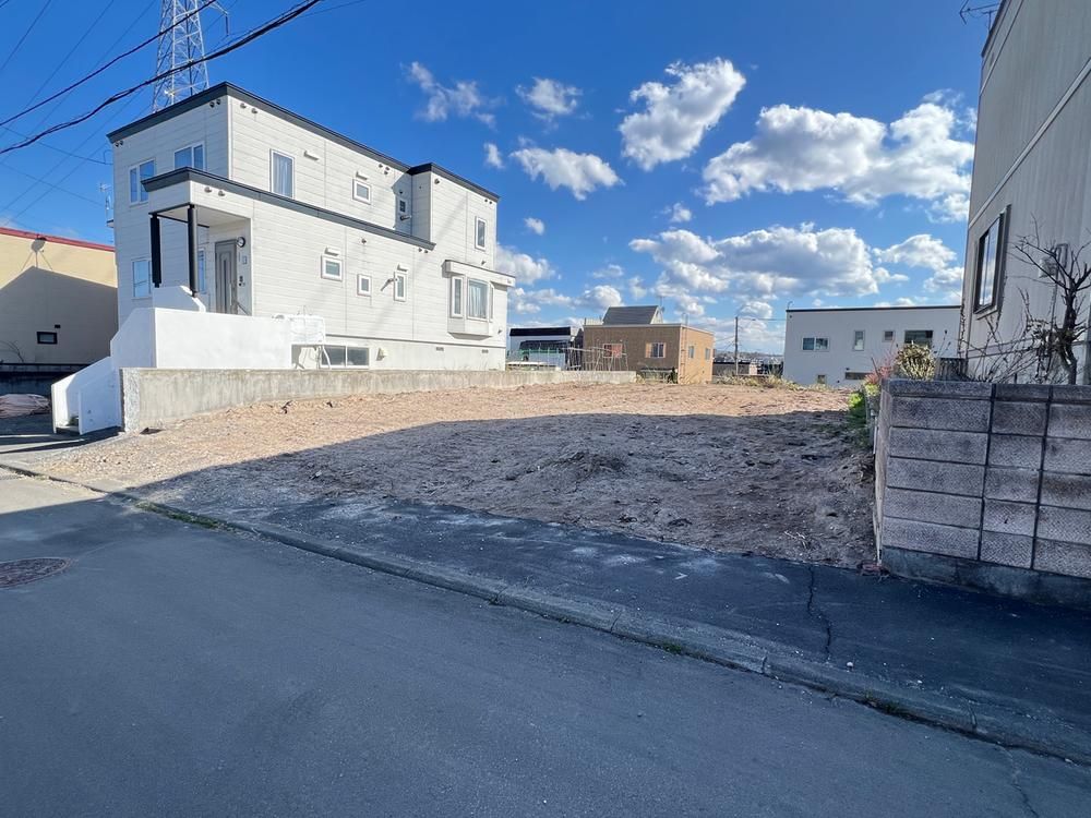 Land for Sale in Kiyota Ward, Sapporo – 288.17 m² - Thumbnail 2