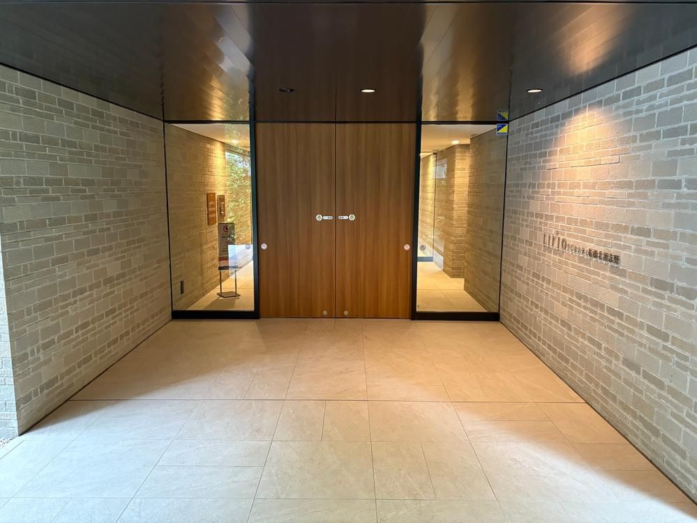 2LDK Apartment for Sale in Funabashi, Chiba - 53m2 - Thumbnail 2