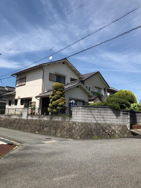 Renovated 3LDK+S House on Corner Lot in Sanda, Hyogo - Thumbnail 2