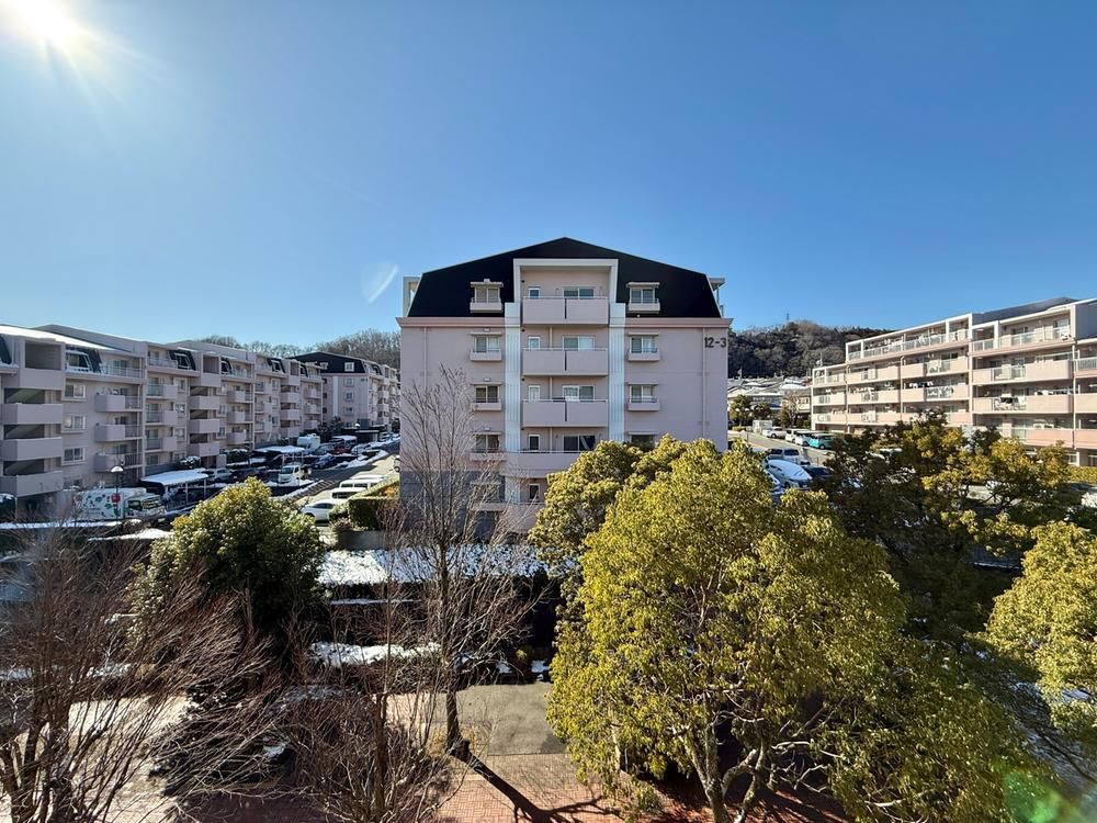 Diamond Life Mori no Sato 2LDK Apartment for Sale in Atsugi - Thumbnail 2