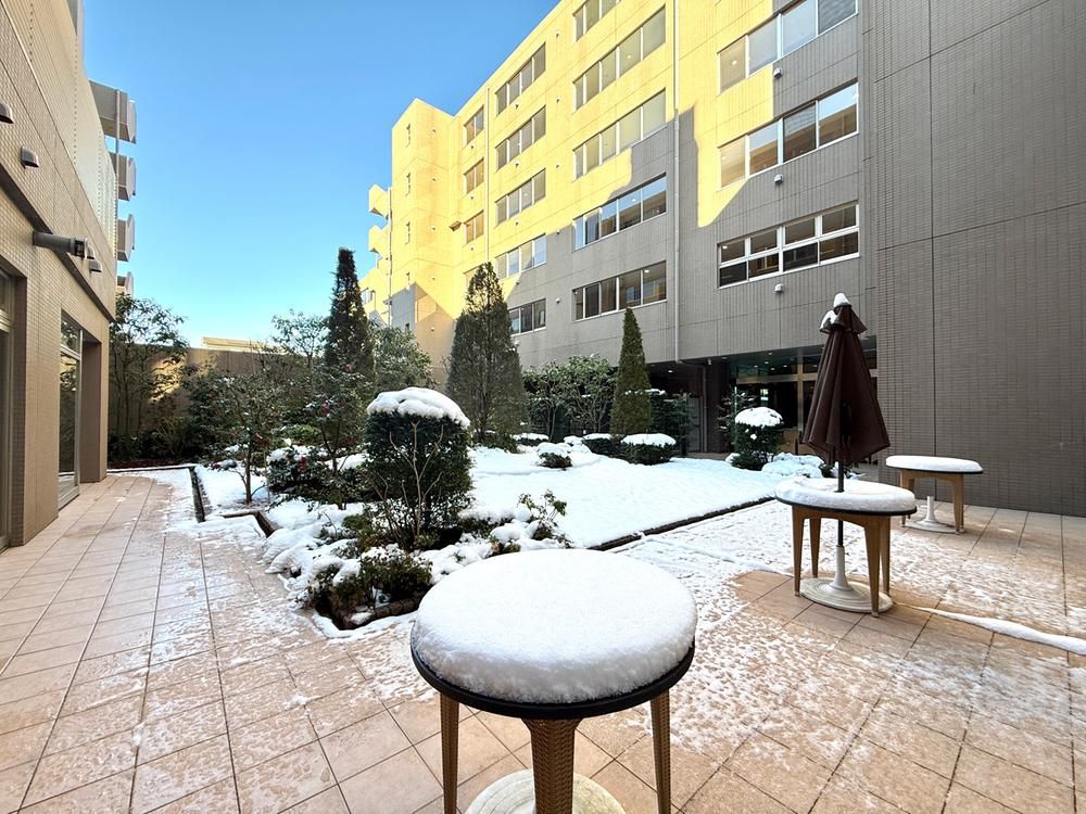 Diamond Life Mori no Sato 2LDK Apartment for Sale in Atsugi - Thumbnail 3