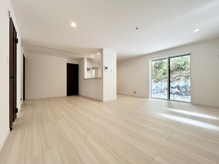 New 4LDK House in Yokohama Totsuka with Garden and Parking - Thumbnail 4