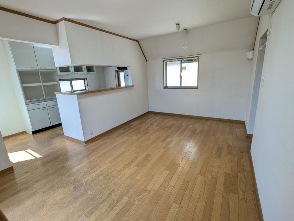 5LDK Hebel Haus Home for Sale in Ichikawa, Chiba - 129m2 - Thumbnail 3