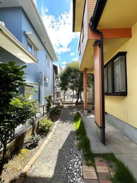4LDK Family House for Sale in Quiet Kumamoto Neighborhood - Thumbnail 3
