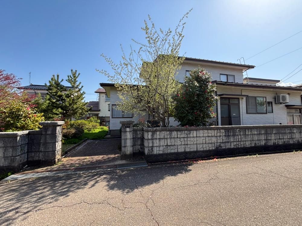 5DK House for Sale in Kita-Shiro-cho, Joetsu, Niigata - Thumbnail 2