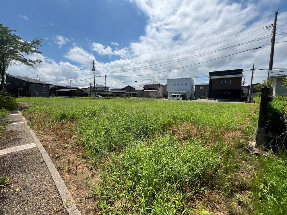 303m2 Land for Sale in Joetsu, Niigata - Quiet Residential Area - Thumbnail 3