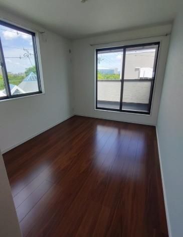 Modern 4LDK House in Sumiyoshi, Osaka - 115.21 sqm - Thumbnail 2