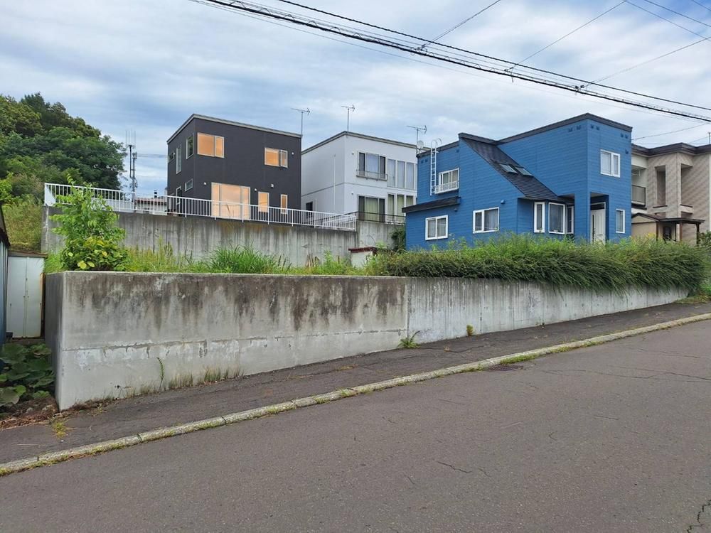 Land for Sale in Kiyota-ku, Sapporo, 343 sqm, Near Fukuzumi Station - Thumbnail 2