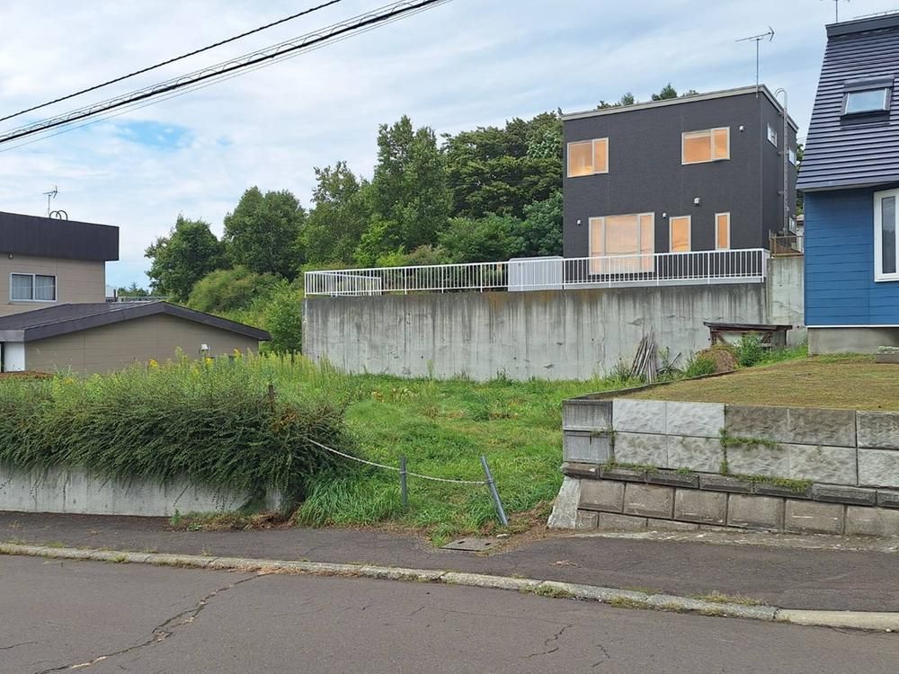 Land for Sale in Kiyota-ku, Sapporo, 343 sqm, Near Fukuzumi Station - Thumbnail 3