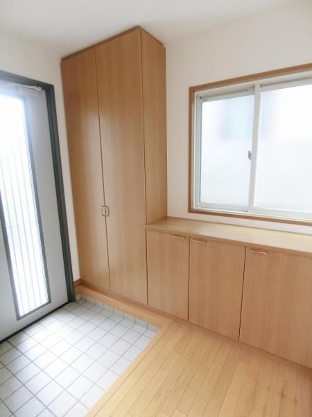 Renovated 5LDK House in Aki-ku, Hiroshima - 20.55M Yen - Thumbnail 4