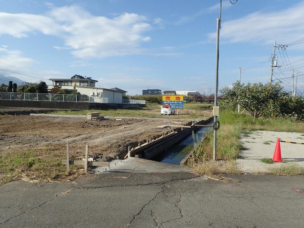 Land for Sale in Minami Alps City, Yamanashi - 848 sqm - Thumbnail 3