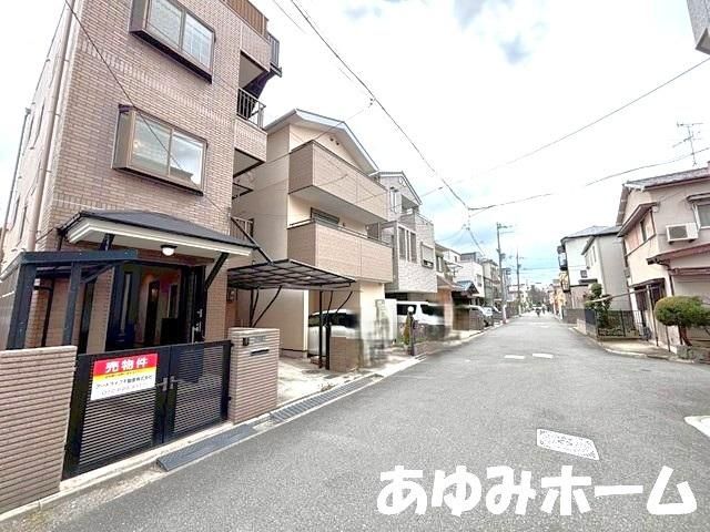 Renovated 3LDK House with Rooftop Terrace in Takatsuki, Osaka - Thumbnail 2