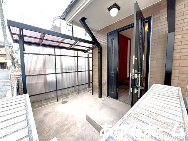 Renovated 3LDK House with Rooftop Terrace in Takatsuki, Osaka - Thumbnail 4