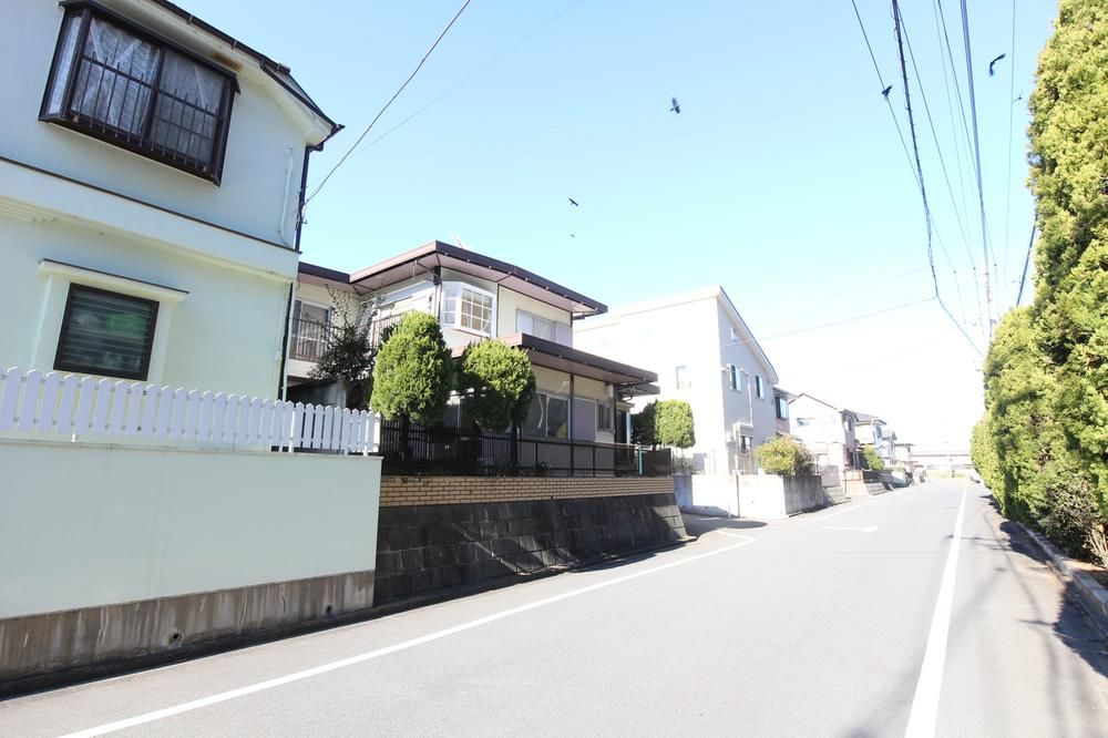 6LDK+S Family House for Sale in Akiruno, Tokyo - Thumbnail 3