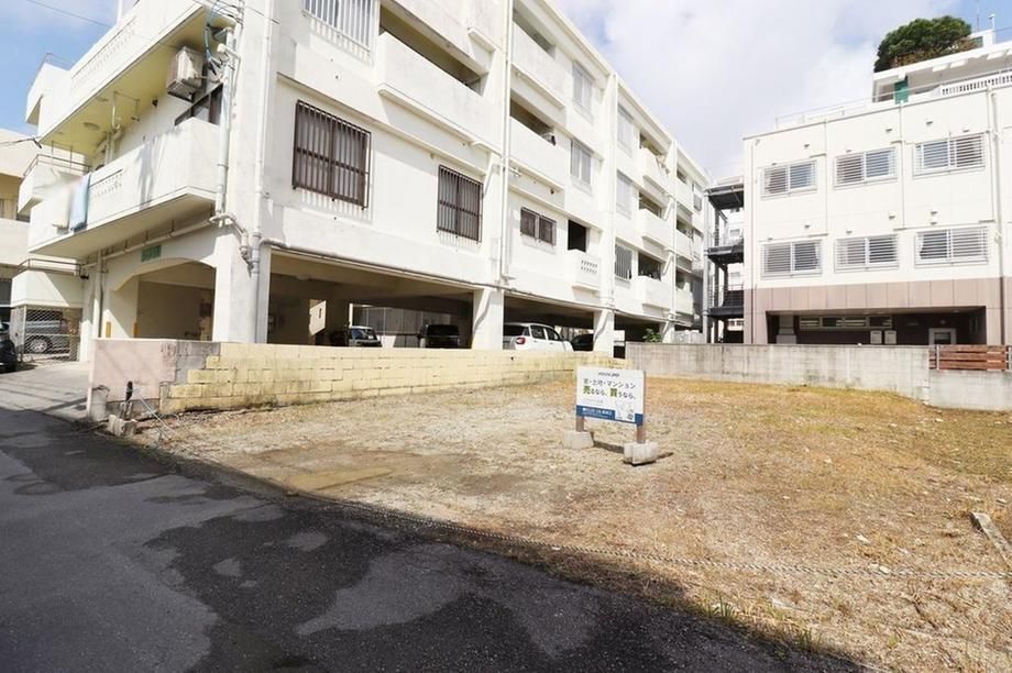 Land for Sale in Naha City, Okinawa - 101 sqm Building Plot - Thumbnail 4