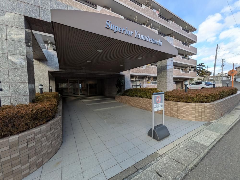 Spacia Yamanote-cho 4LDK Apartment for Sale in Sendai - Thumbnail 3