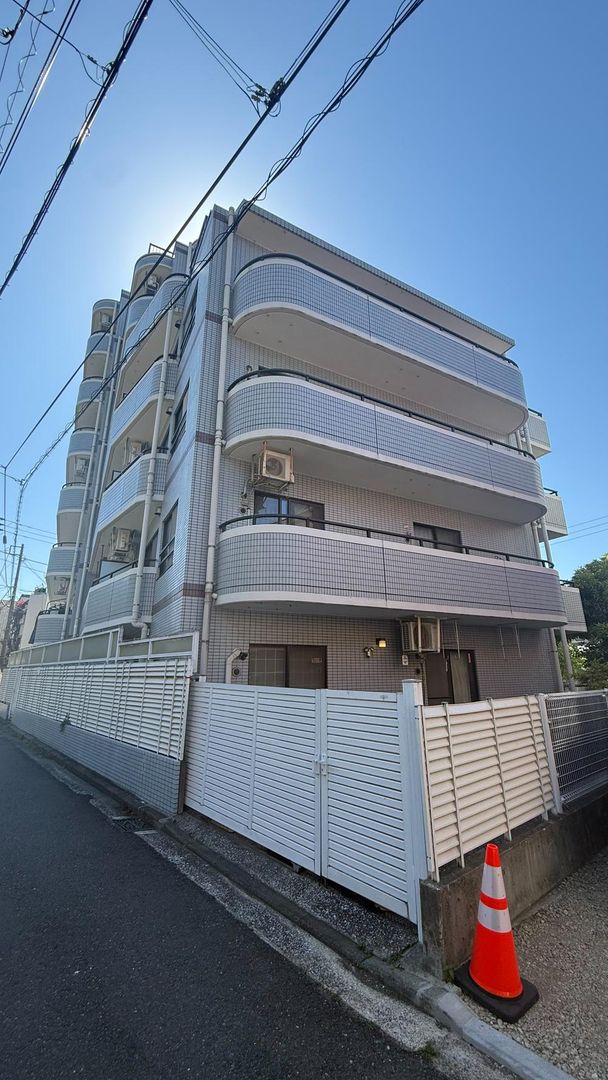 3LDK Apartment for Sale in Minami Ward, Yokohama - Thumbnail 3