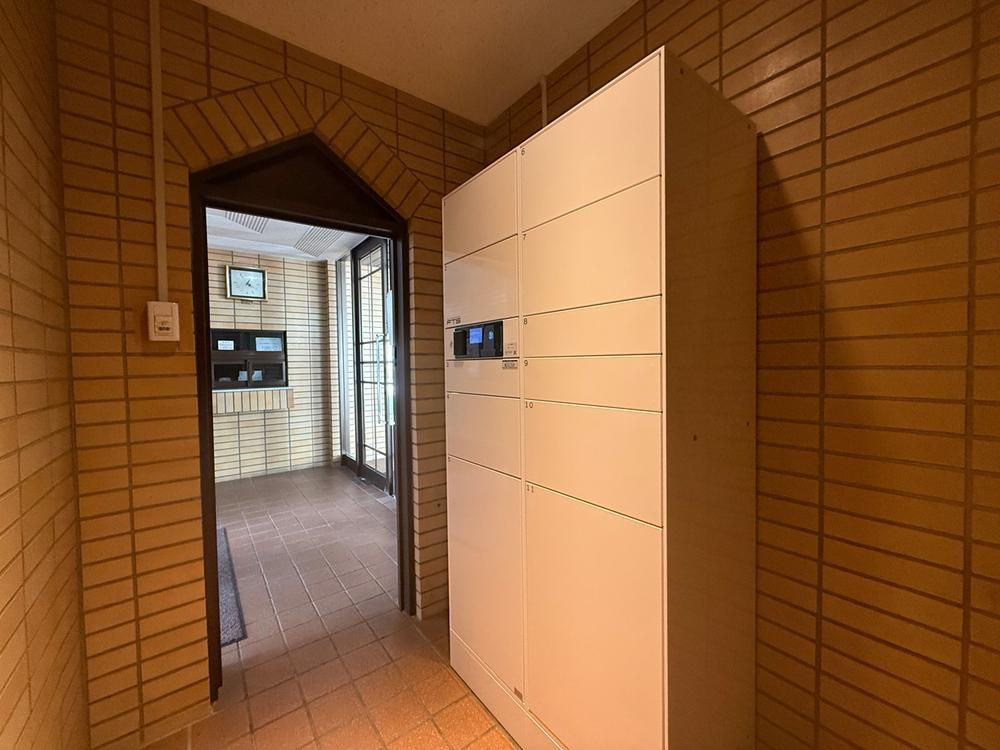 Renovated 3LDK Apartment in Shiroishi Ward, Sapporo - Thumbnail 2