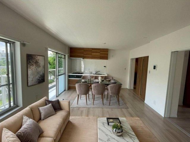 Renovated 2LDK Apartment for Sale in Midori Ward, Yokohama - Thumbnail 4