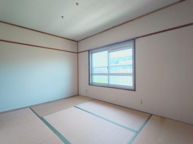 3DK Apartment for Sale in Kōnan-dai, Yokohama - 51.18m² - Thumbnail 3