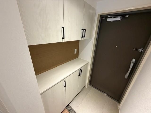 2LDK Apartment for Sale in Koto-ku, Tokyo - 65.02m2 - Thumbnail 3