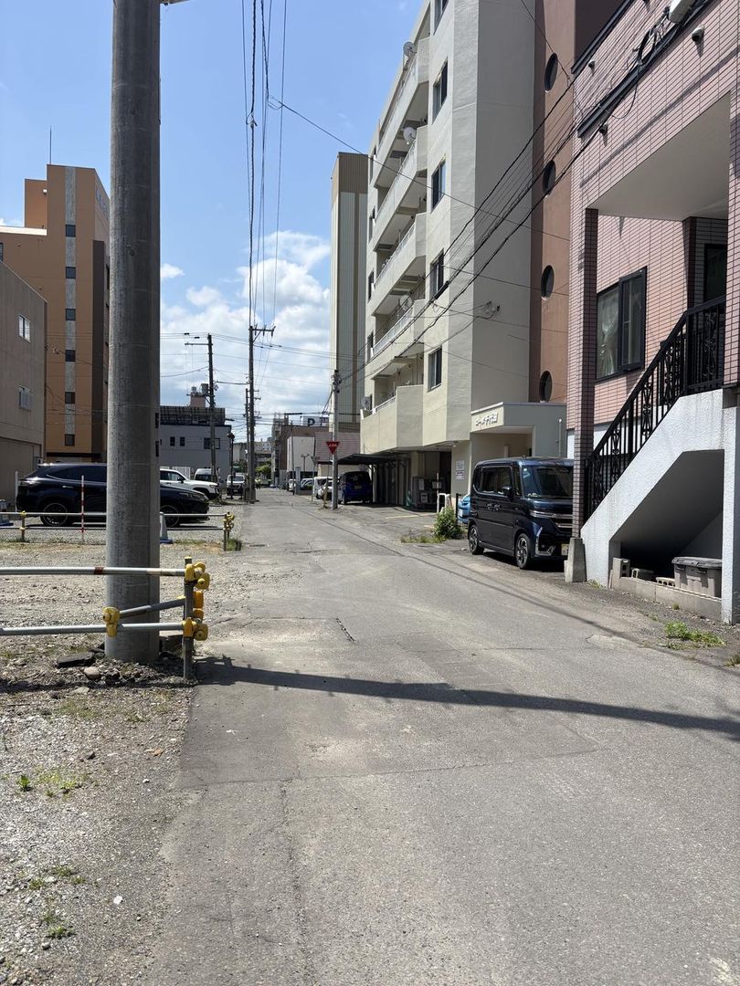 5LDK House for Sale Near JR Chitose Station, Chitose City, Hokkaido - Thumbnail 3