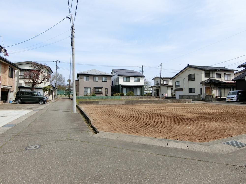 Land for Sale in Saiwai-cho, Joetsu, Niigata - 233.71 sqm - Thumbnail 2