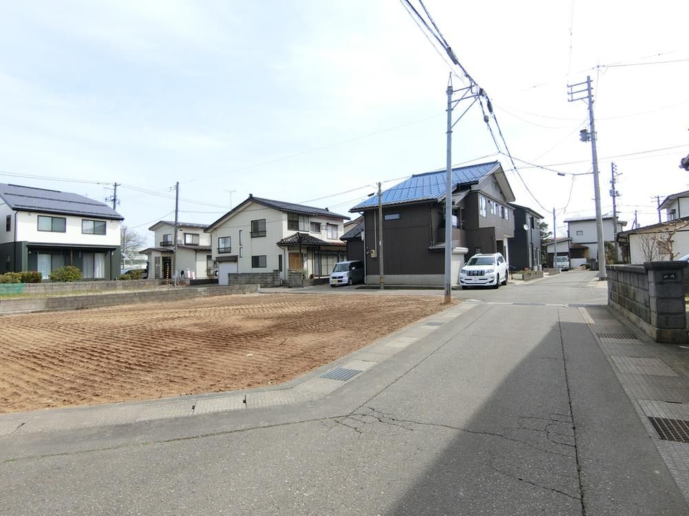 Land for Sale in Saiwai-cho, Joetsu, Niigata - 233.71 sqm - Thumbnail 3
