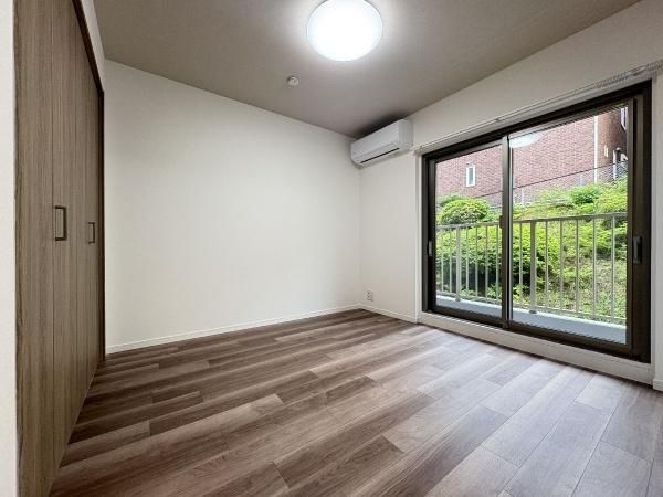 Renovated 3LDK Apartment for Sale in Kawasaki City, Kanagawa - Thumbnail 3