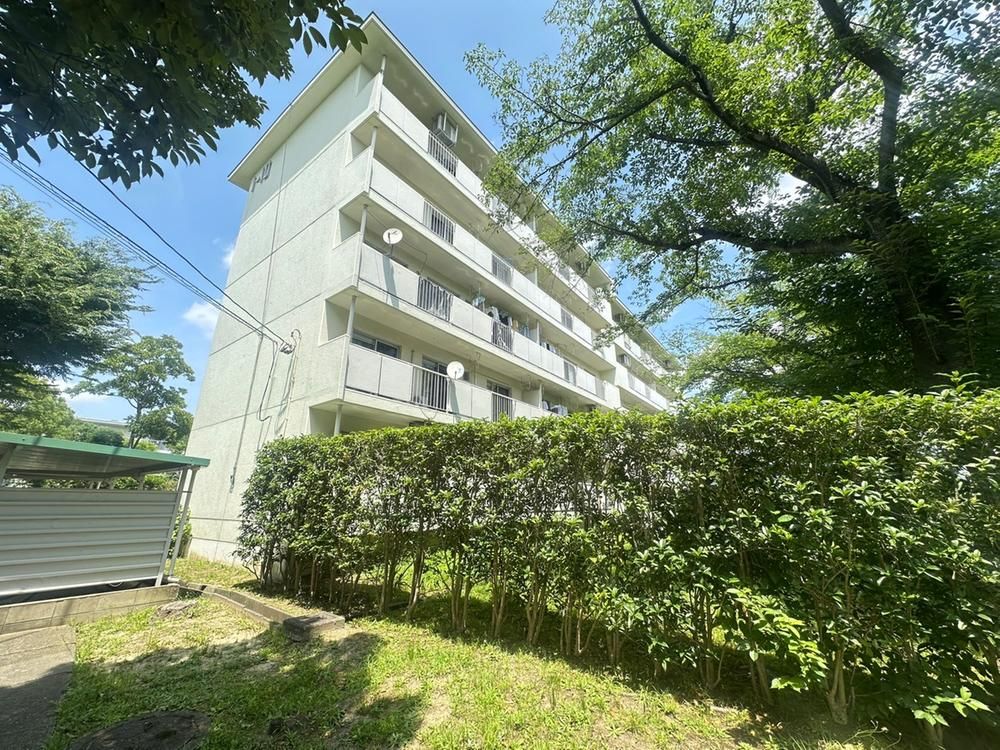 Renovated 2LDK Apartment for Sale in Asao Ward, Kawasaki - Thumbnail 2